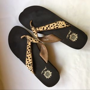 Yellow Box Platform Black Flip Flop Size 8